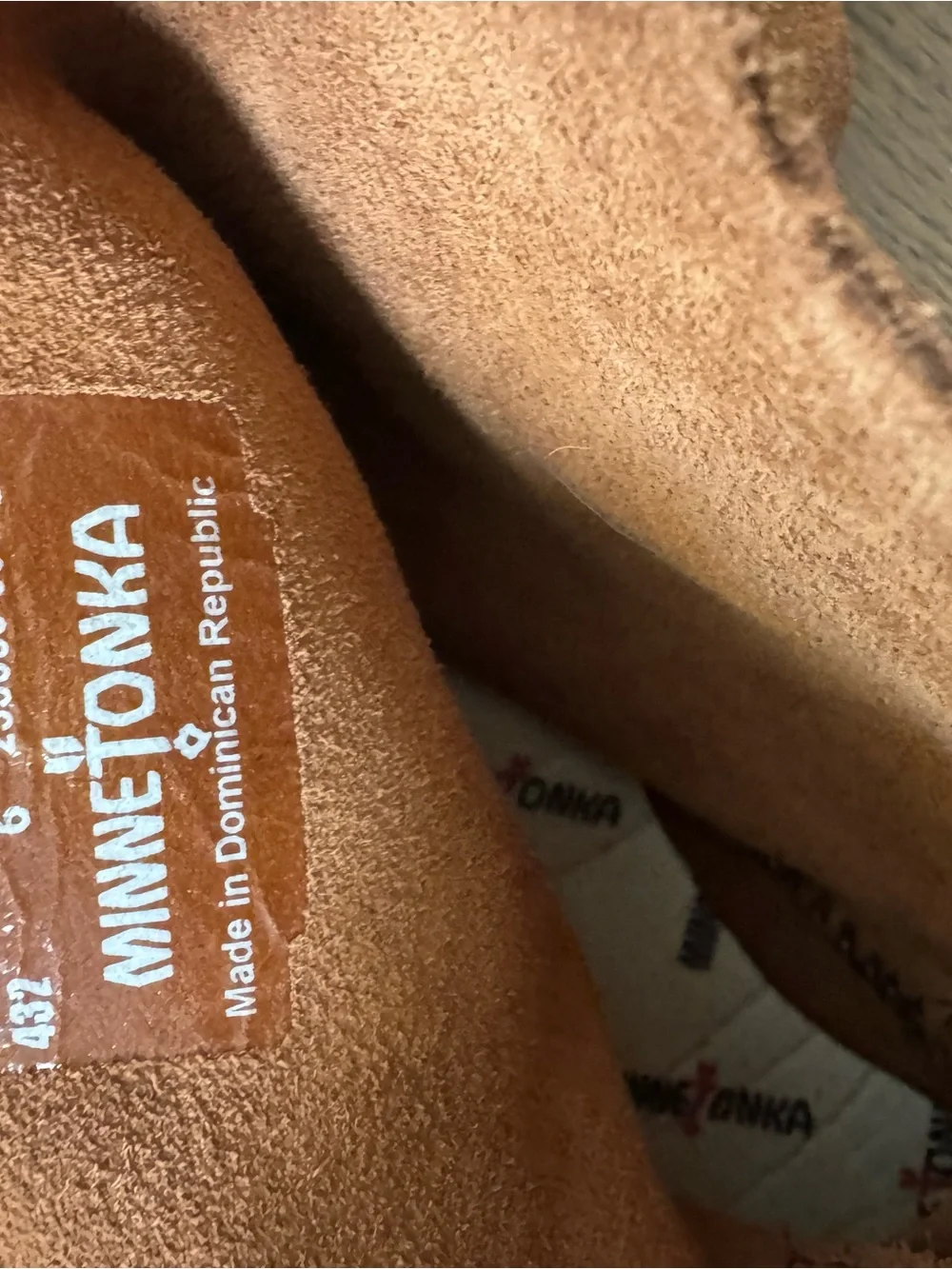 Minnetonka Tan Suede Moccasin Booties with Silver Concho Buttons NWOT